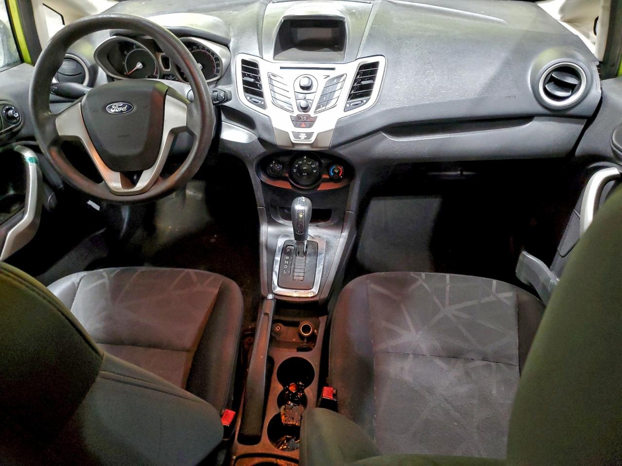 2011 FORD FIESTA SE photo 15