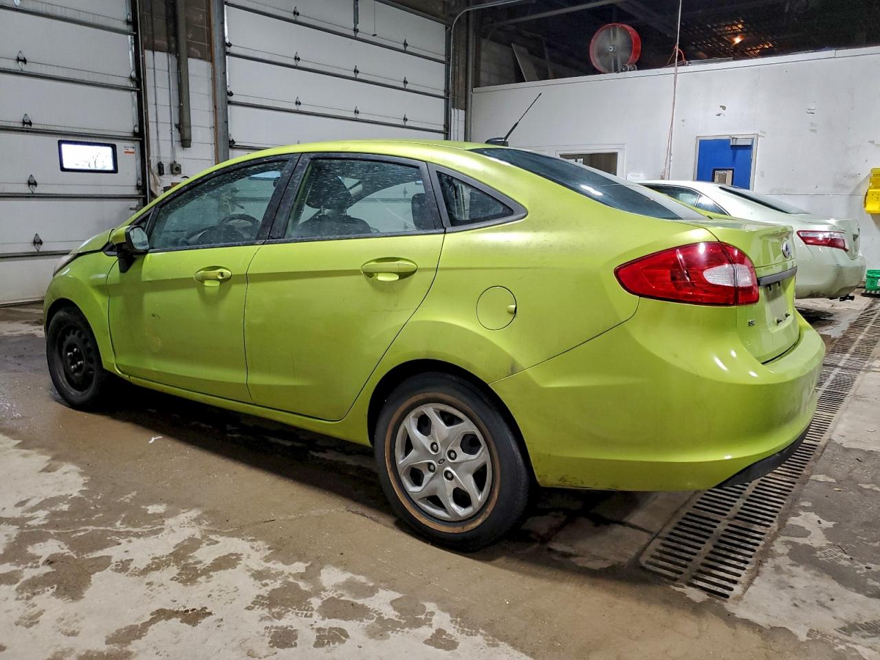 2011 FORD FIESTA SE photo 3