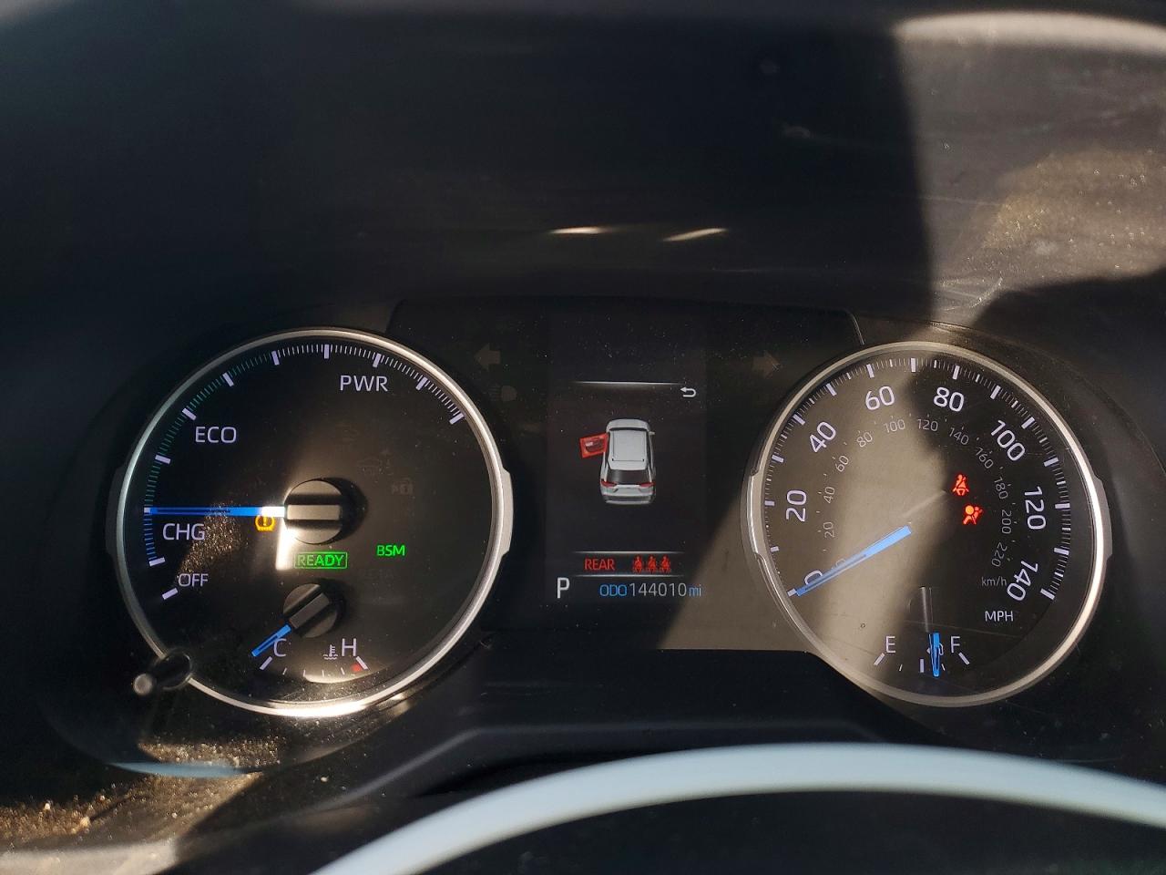 2021 TOYOTA RAV4 LE photo 17