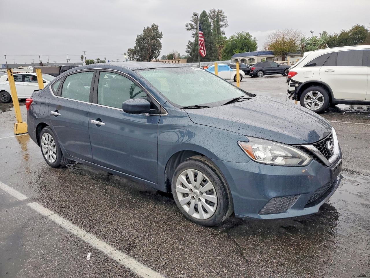 2016 NISSAN SENTRA S photo 4