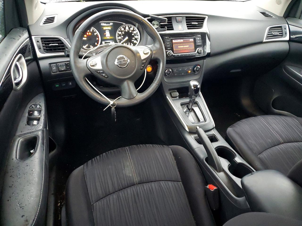 2016 NISSAN SENTRA S photo 8