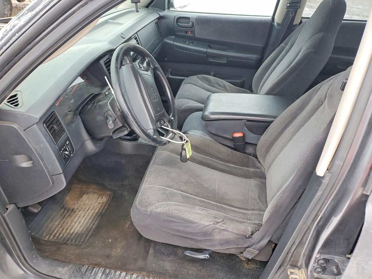 2004 DODGE DAKOTA QUAD SLT photo 7