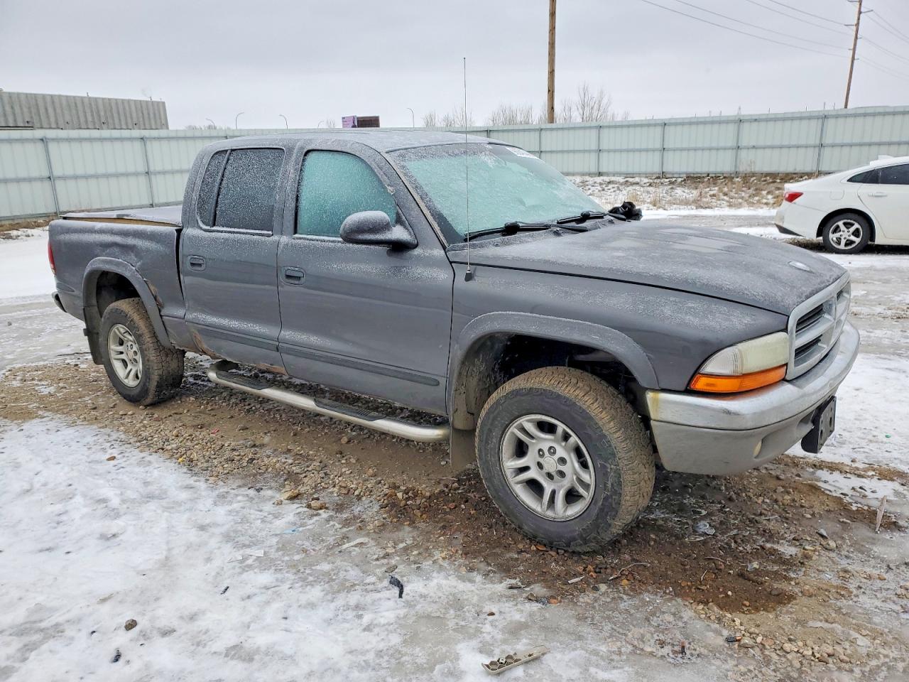 2004 DODGE DAKOTA QUAD SLT photo 4