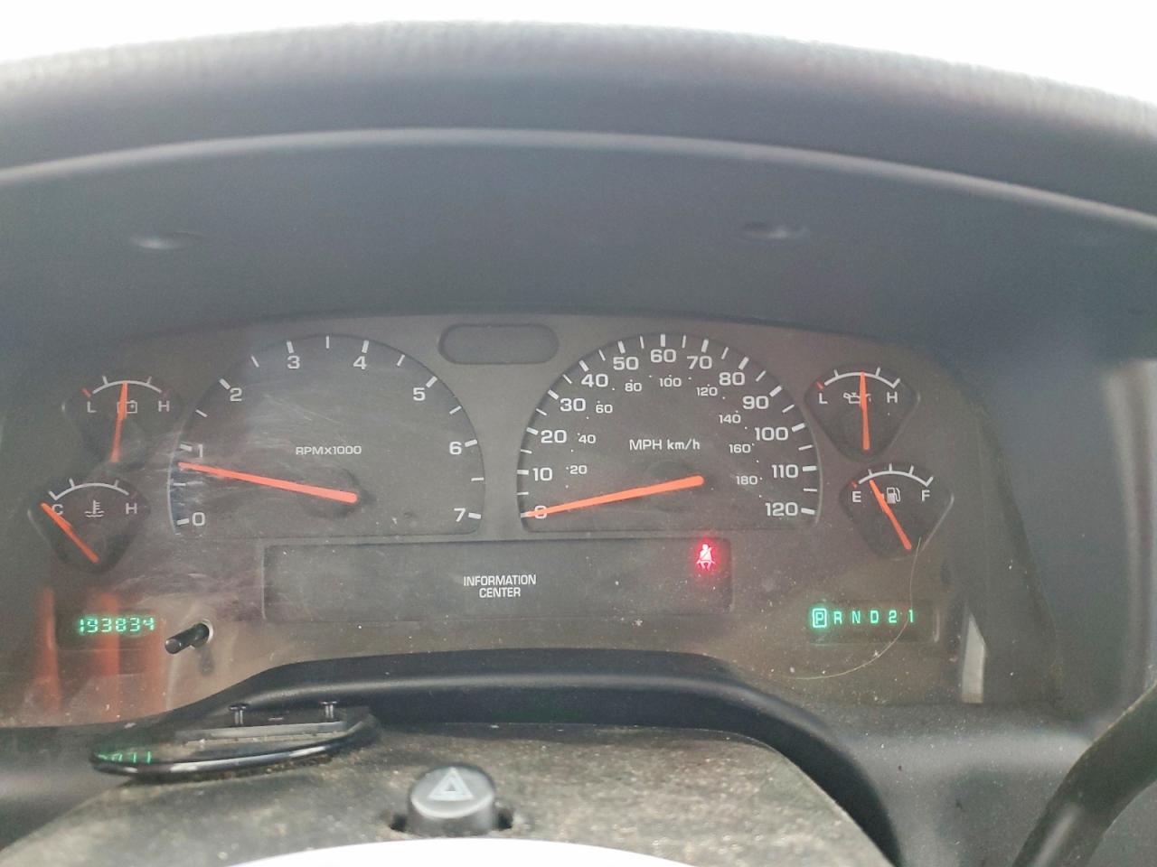 2004 DODGE DAKOTA QUAD SLT photo 9