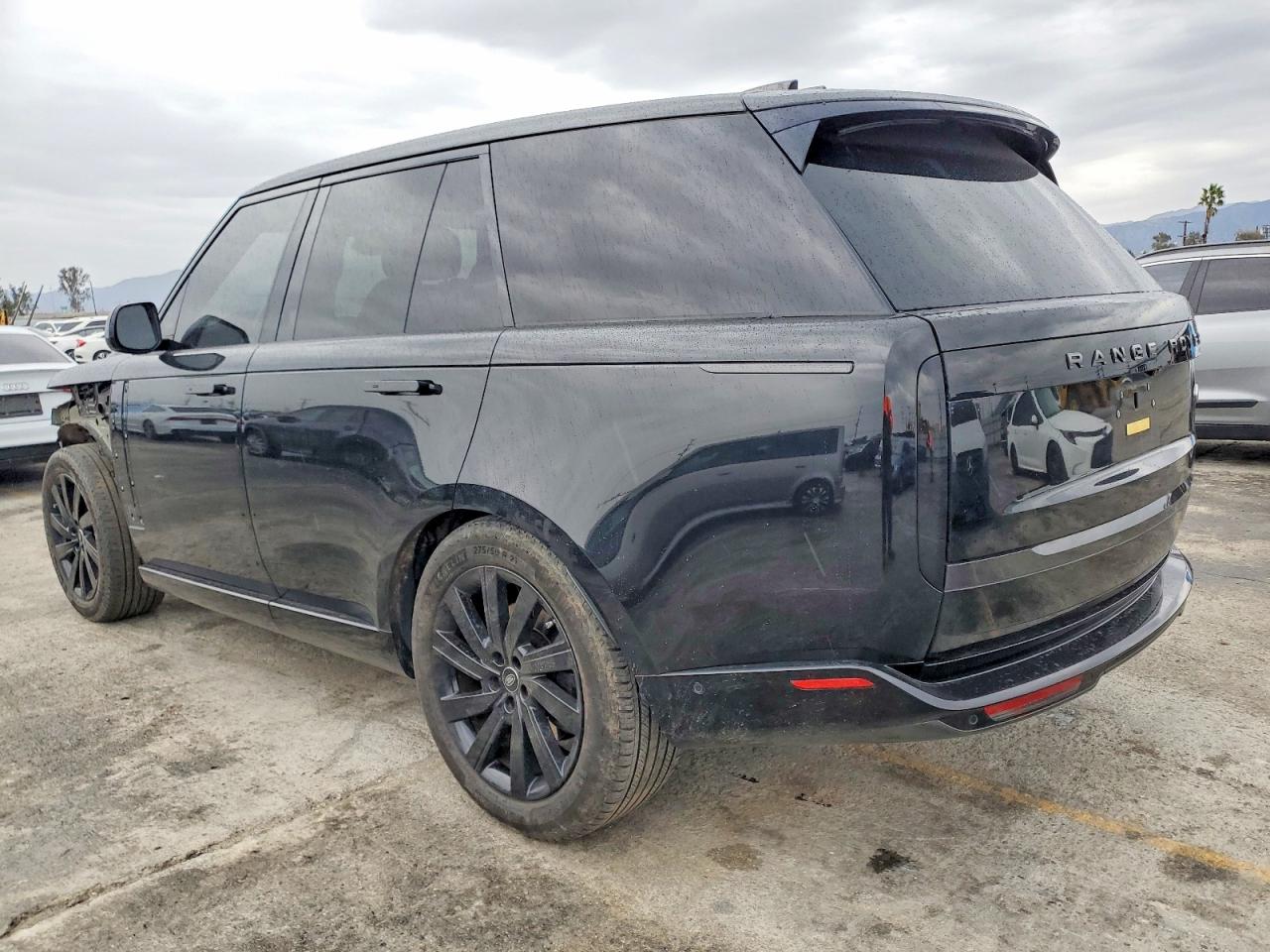 2023 LAND ROVER RANGE ROVER SE photo 5