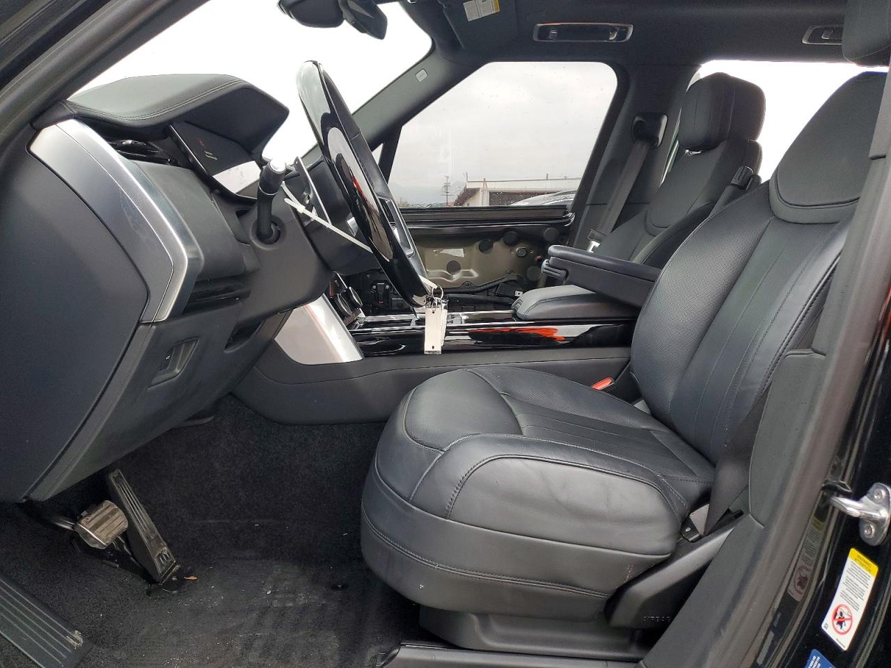2023 LAND ROVER RANGE ROVER SE photo 25