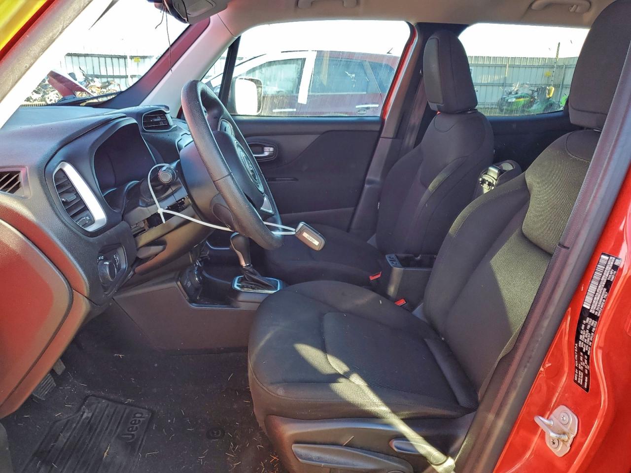 2019 JEEP RENEGADE SPORT photo 7