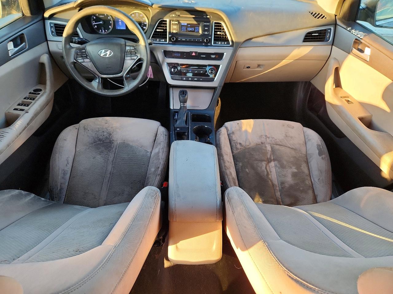 2015 HYUNDAI SONATA SE photo 8