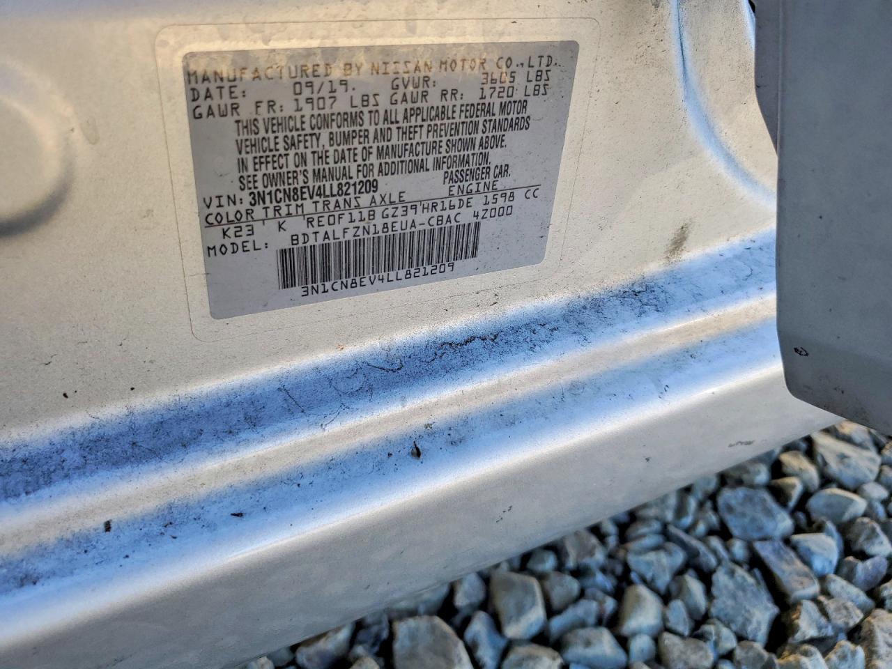 2020 NISSAN VERSA SV photo 12