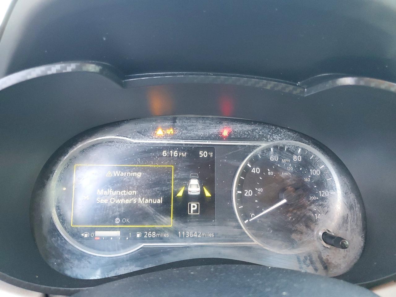 2020 NISSAN VERSA SV photo 9