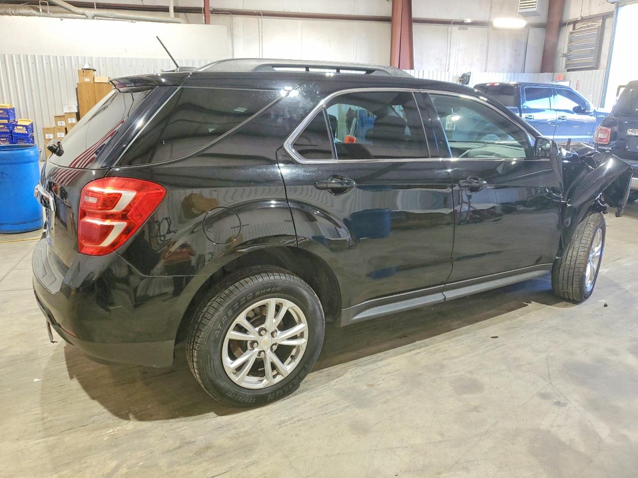 2017 CHEVROLET EQUINOX LT photo 3