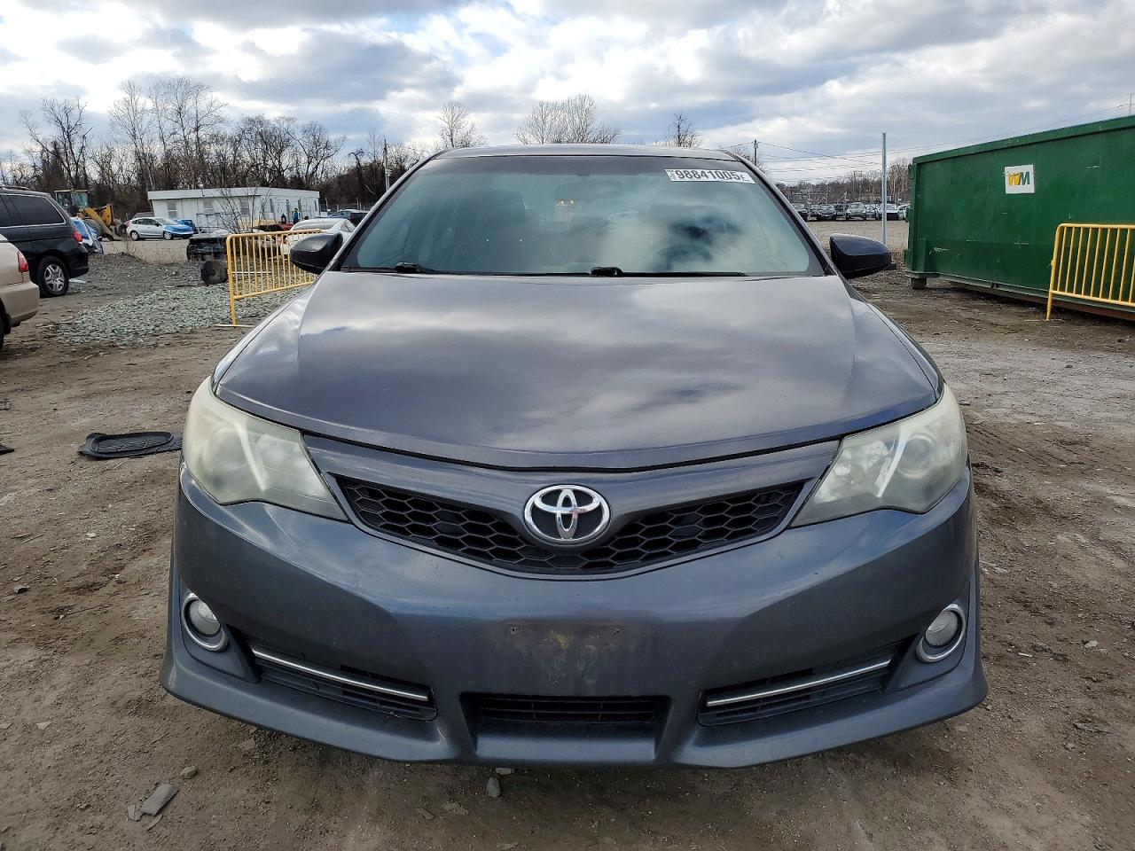 2013 TOYOTA CAMRY L photo 9