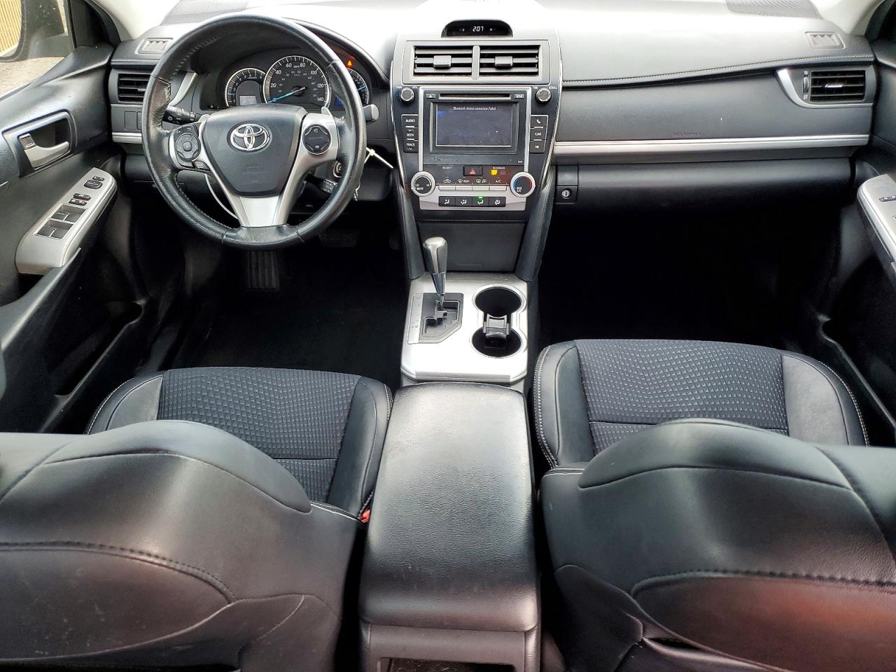2013 TOYOTA CAMRY L photo 15
