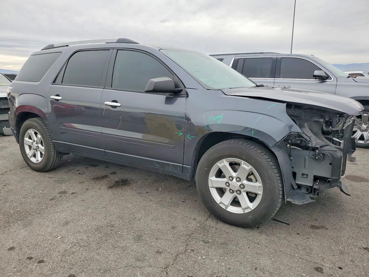 2014 GMC ACADIA SLE photo 4