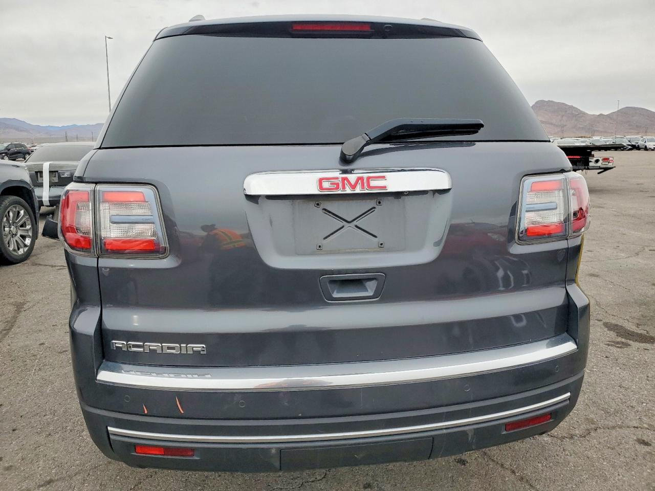2014 GMC ACADIA SLE photo 6