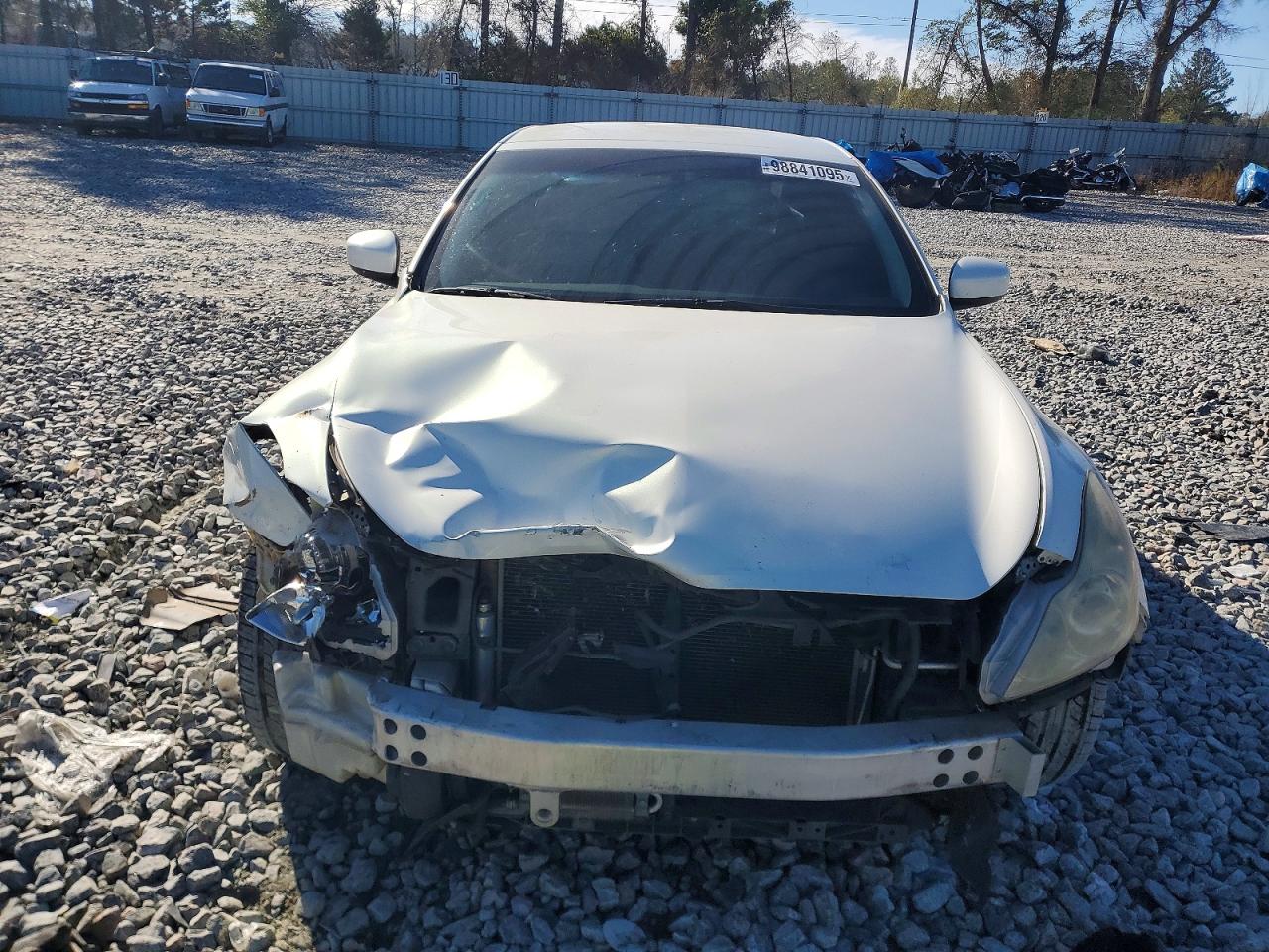 2010 INFINITI G37 BASE photo 5