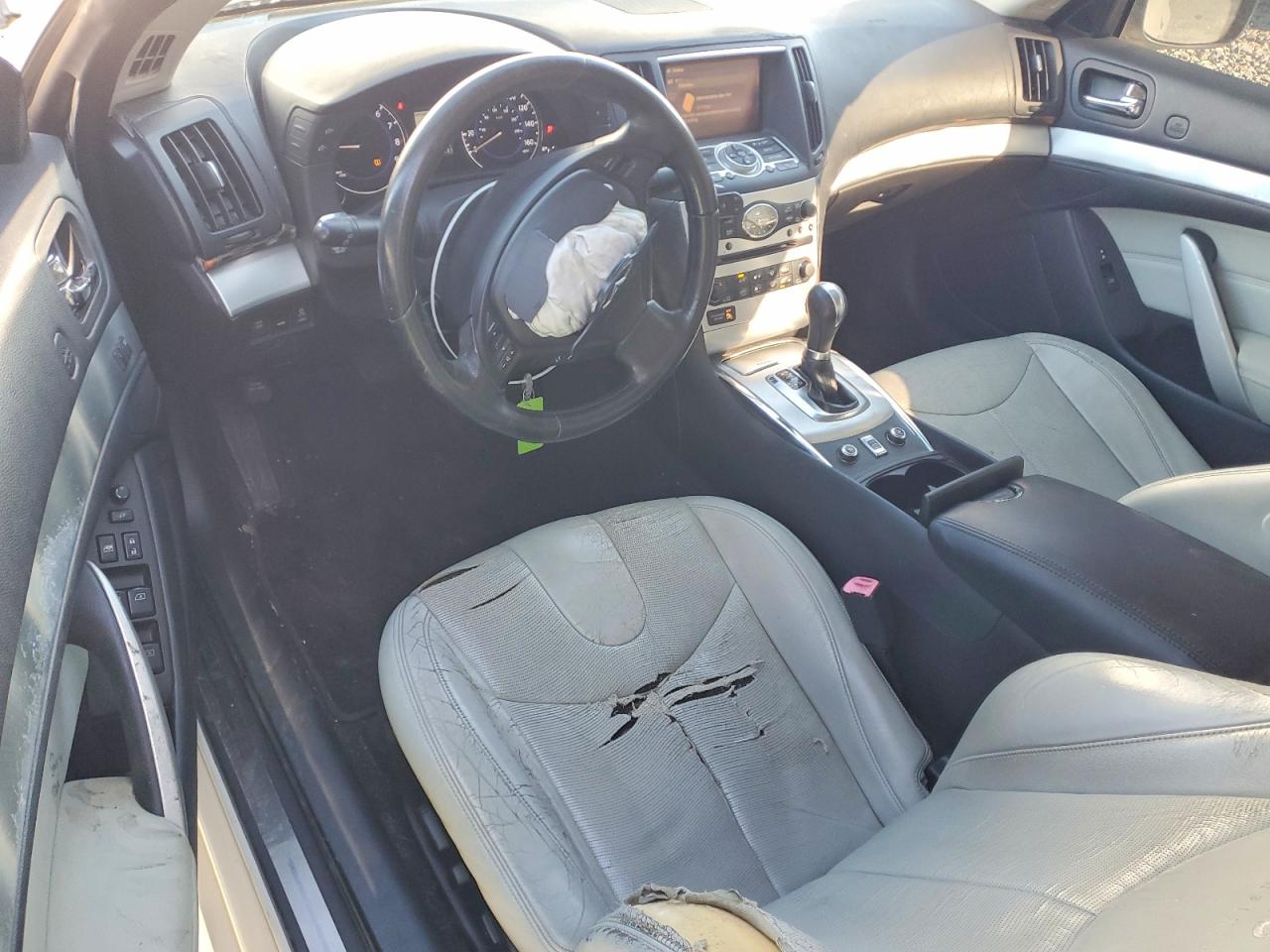 2010 INFINITI G37 BASE photo 8