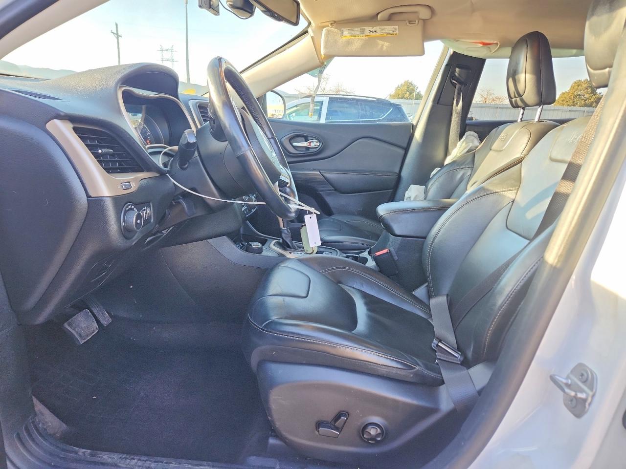 2016 JEEP CHEROKEE LIMITED photo 25