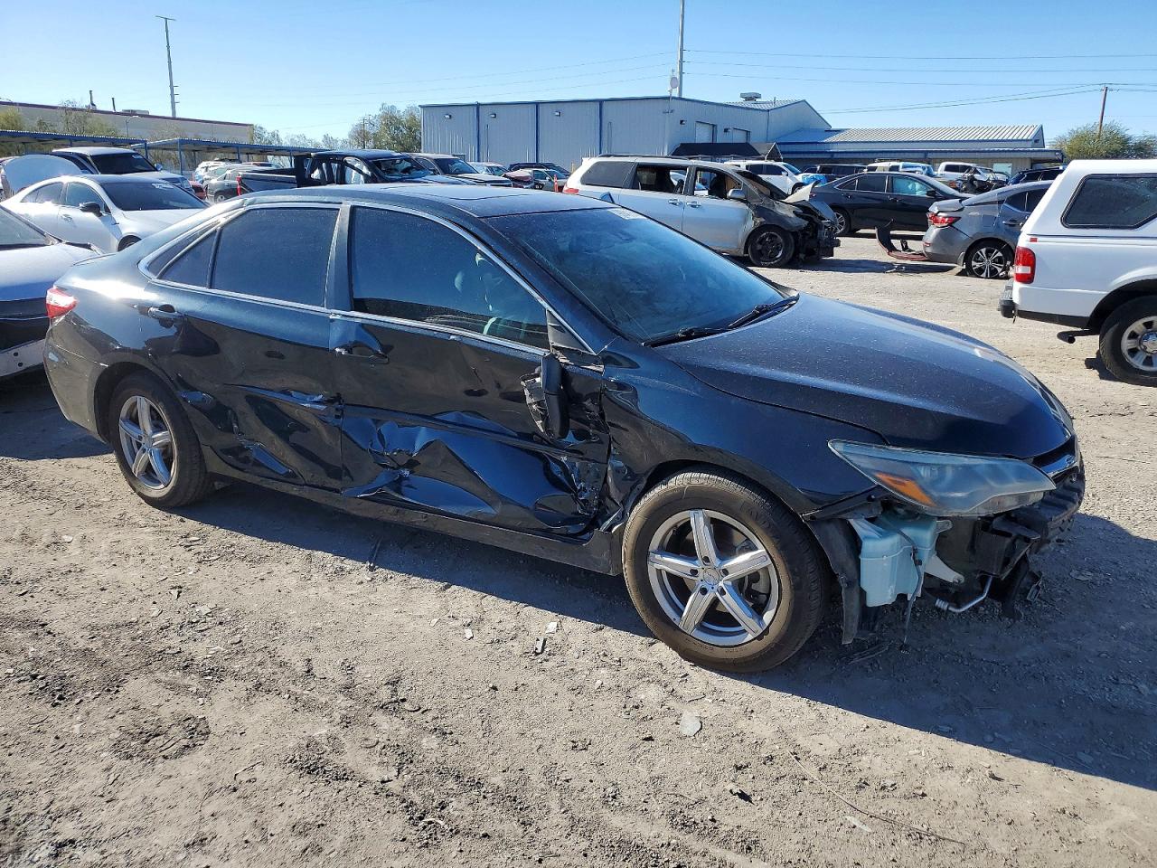 2016 TOYOTA CAMRY XSE photo 4