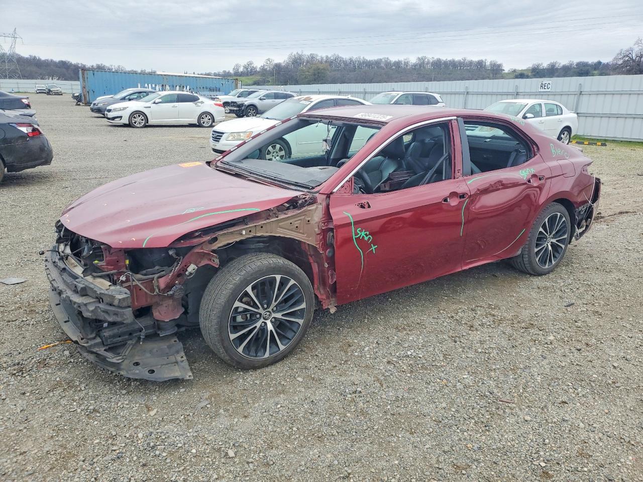 2018 TOYOTA CAMRY