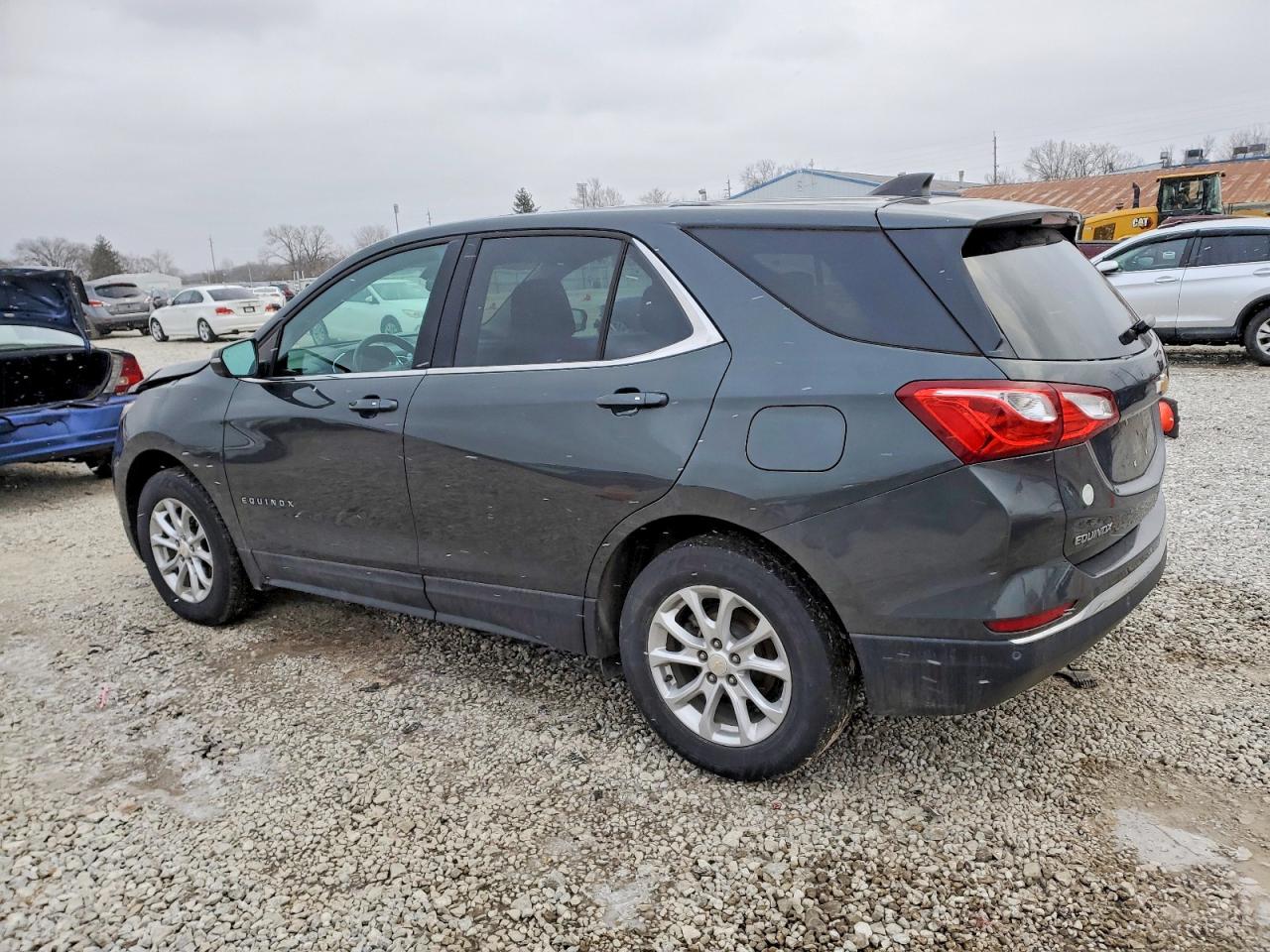 2019 CHEVROLET EQUINOX LT photo 2