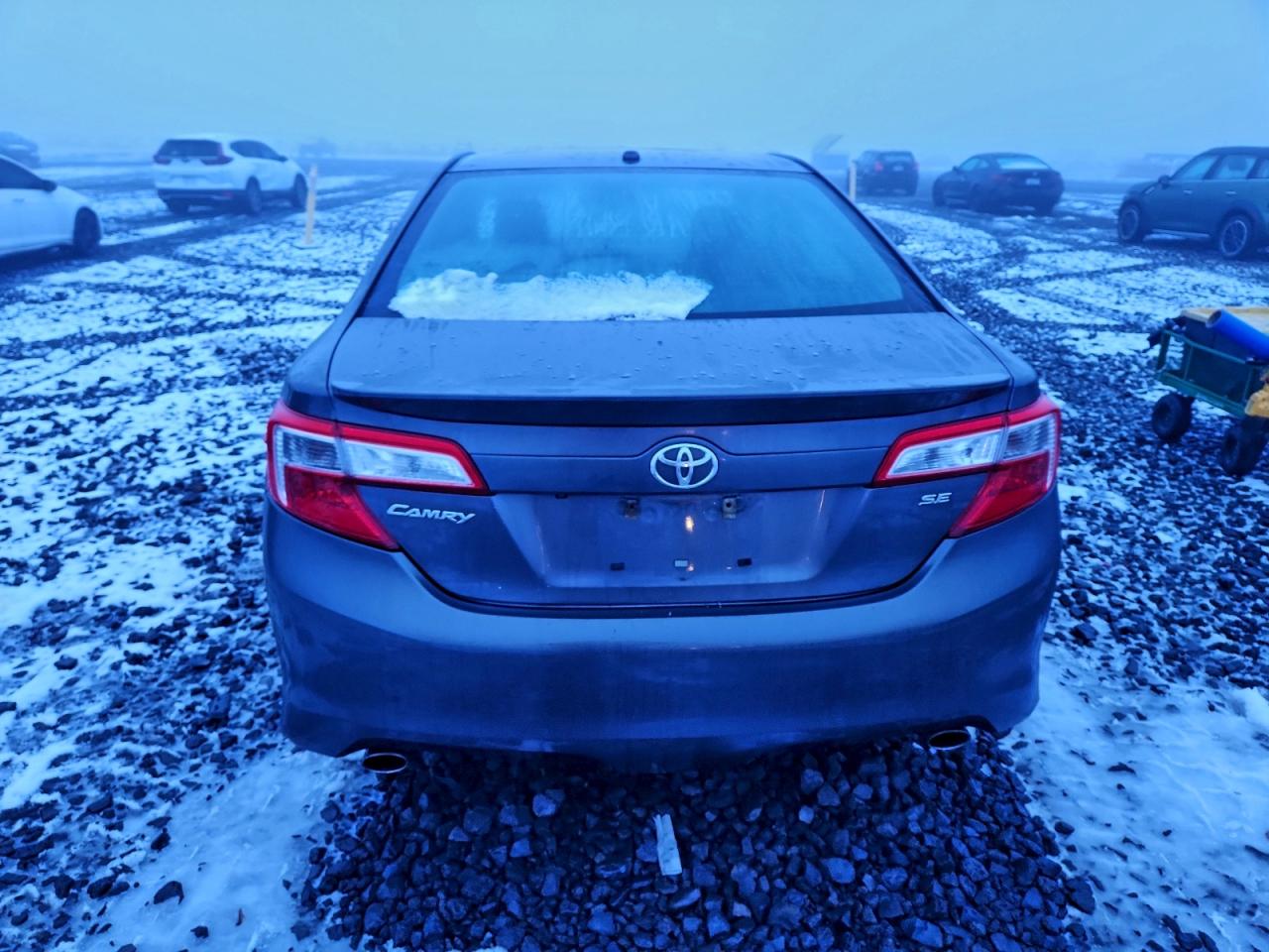 2013 TOYOTA CAMRY SE photo 16