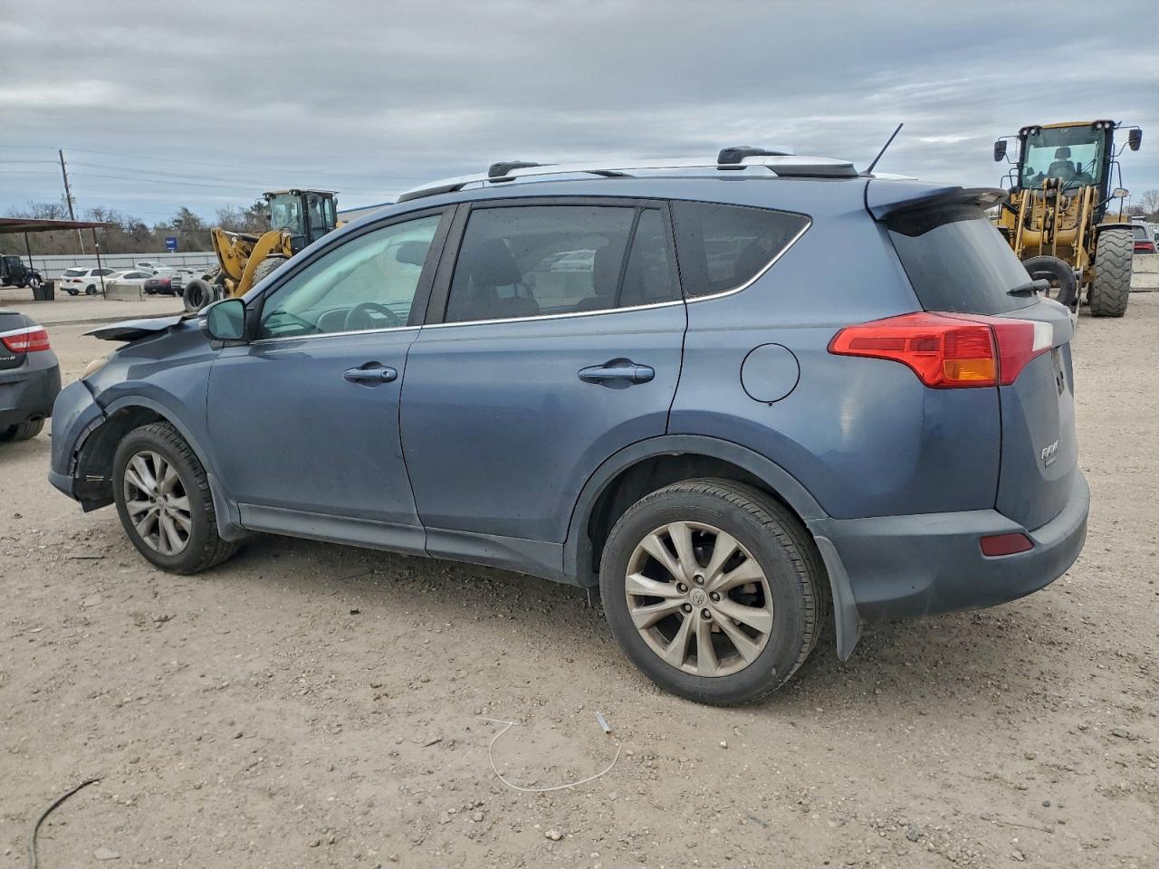 2014 TOYOTA RAV4 LIMITED photo 2