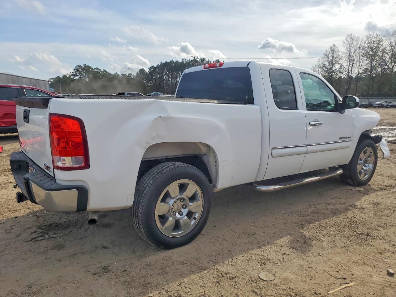 2011 GMC SIERRA C1500 SLE photo 3