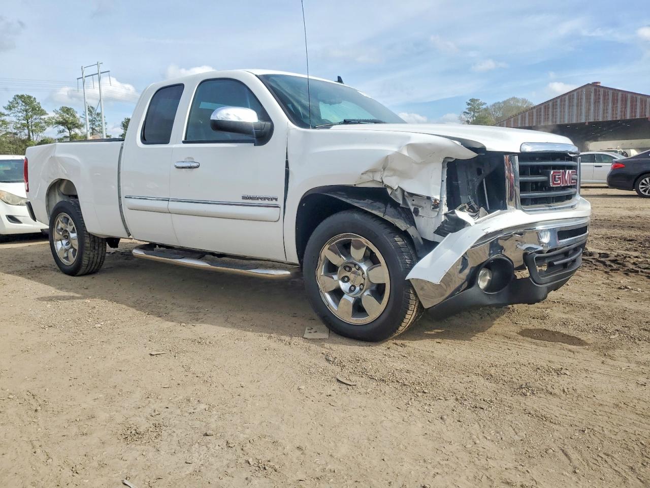 2011 GMC SIERRA C1500 SLE photo 4