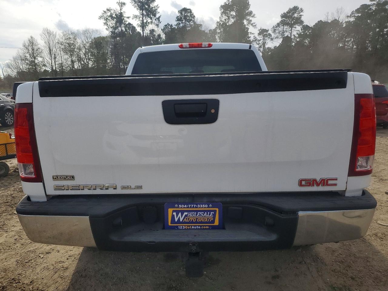 2011 GMC SIERRA C1500 SLE photo 6