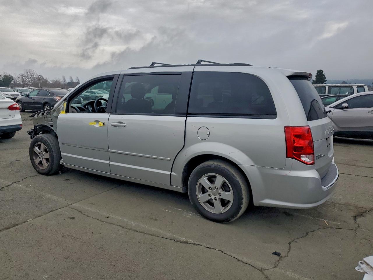 2012 DODGE GRAND CARAVAN SXT photo 2