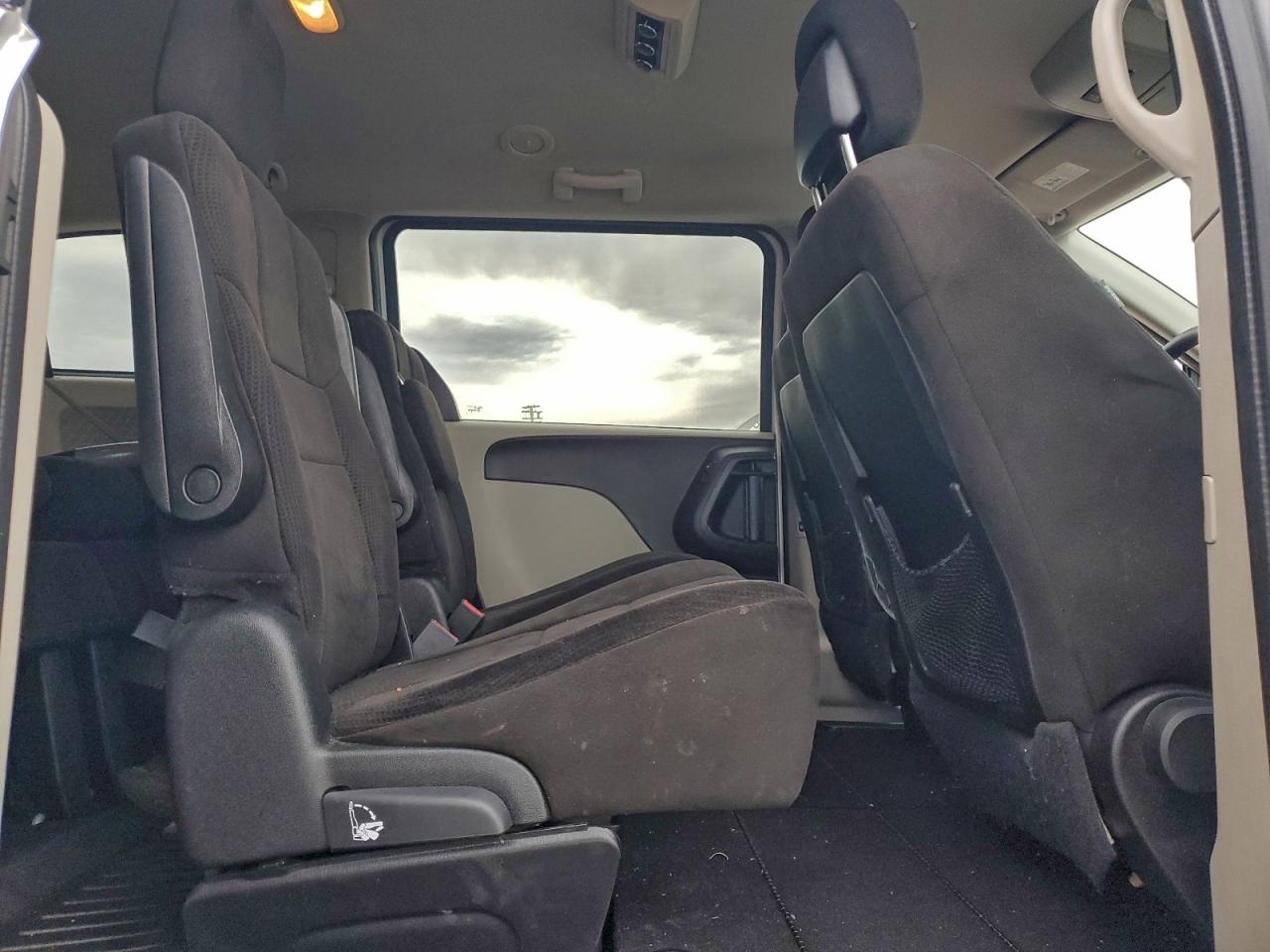 2012 DODGE GRAND CARAVAN SXT photo 10