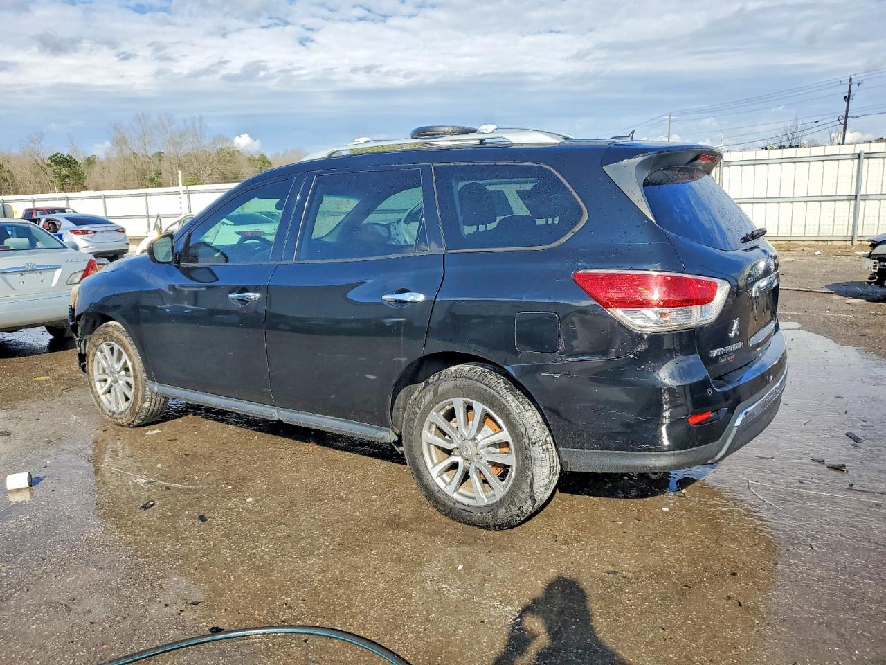 2013 NISSAN PATHFINDER S photo 4