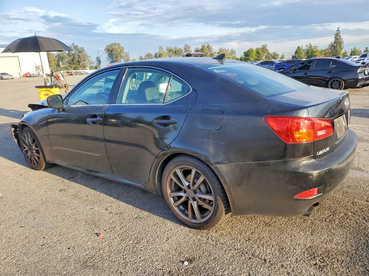 2008 LEXUS IS 250 photo 2