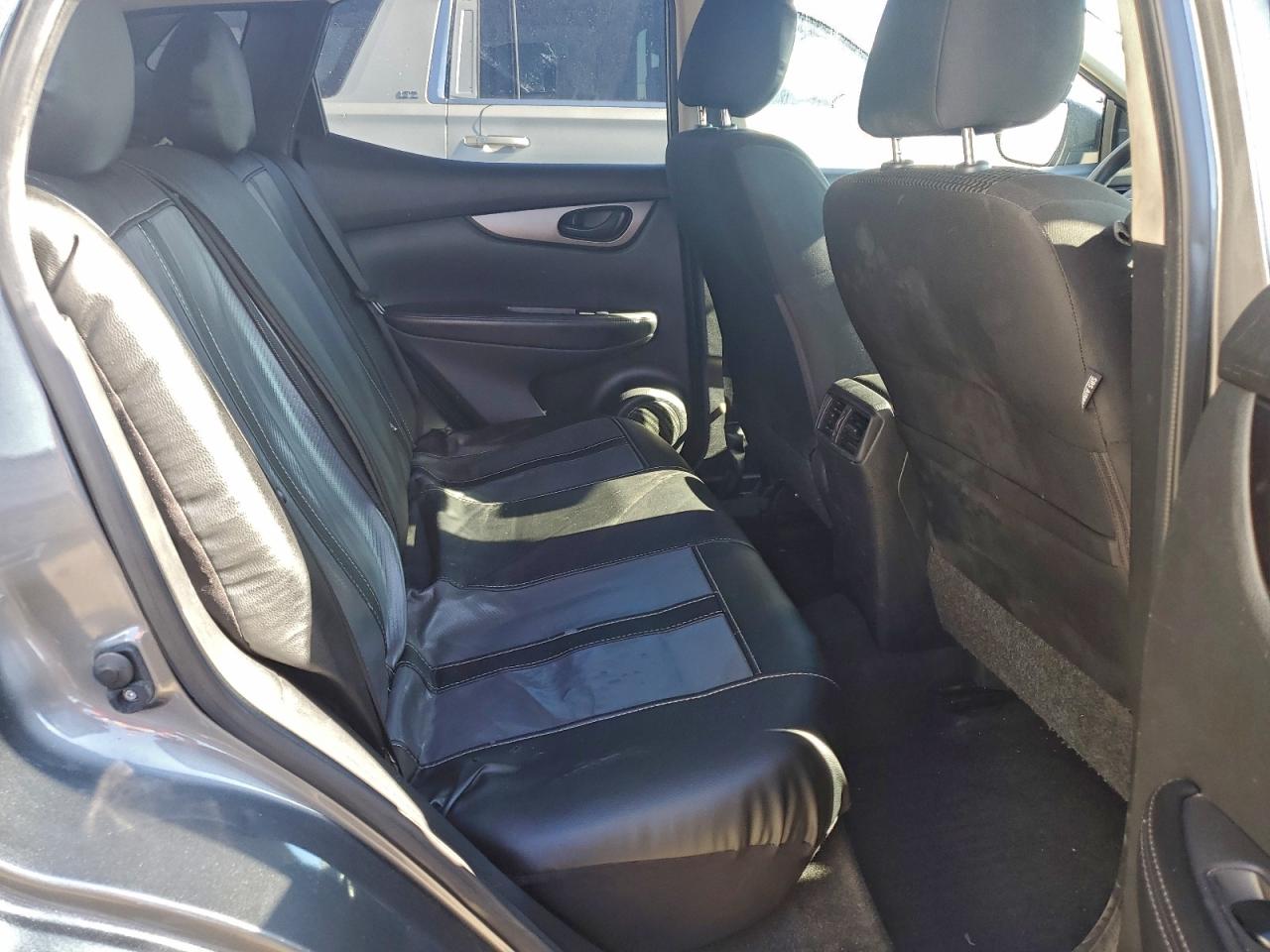 2019 NISSAN ROGUE SPORT S photo 21