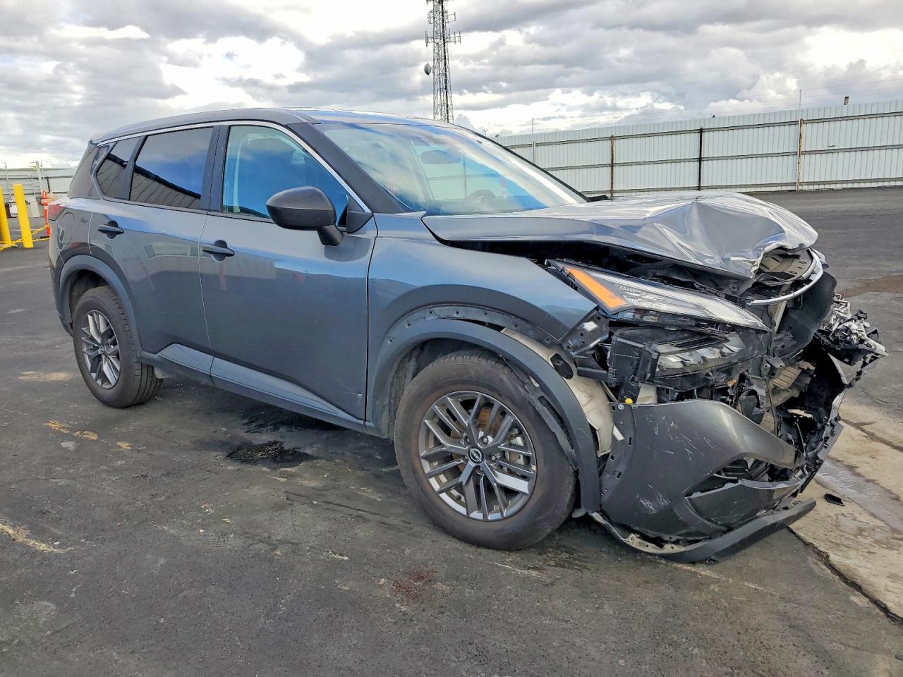 2024 NISSAN ROGUE S photo 4