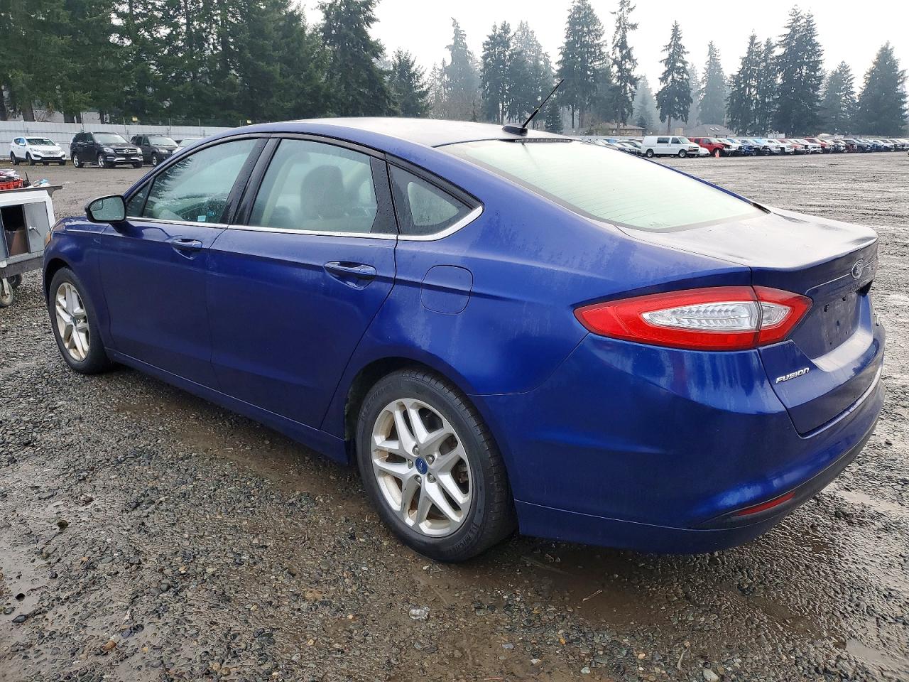 2013 FORD FUSION SE photo 2