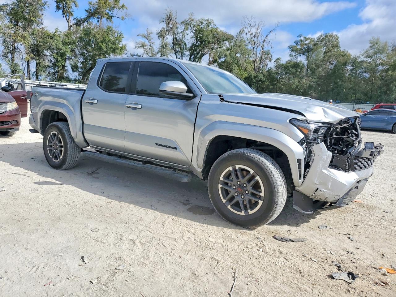 2024 TOYOTA TACOMA DOUBLE CAB photo 4