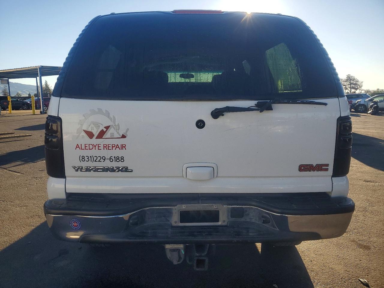 2003 GMC YUKON XL K1500 photo 6