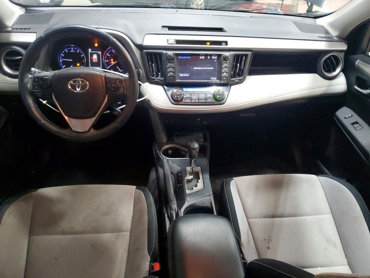 2016 TOYOTA RAV4 XLE photo 15