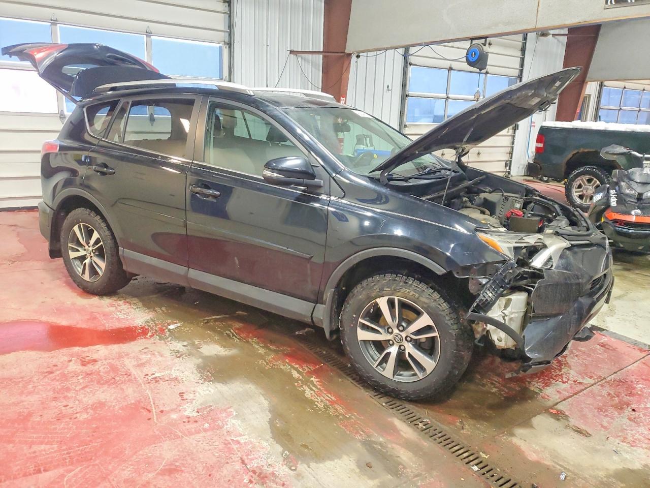 2016 TOYOTA RAV4 XLE photo 7
