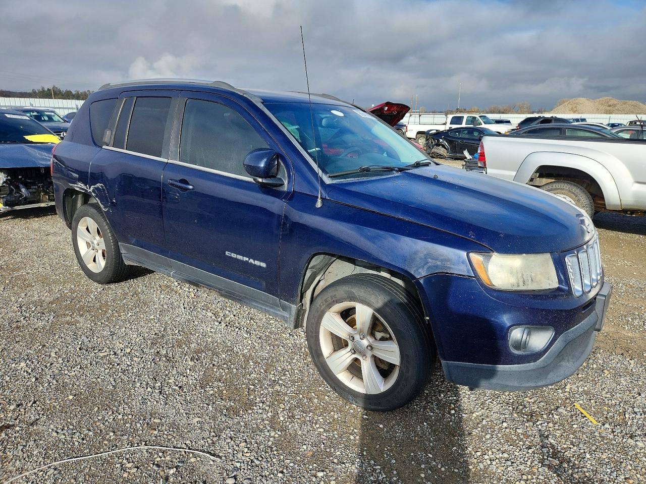 2014 JEEP COMPASS LATITUDE photo 4