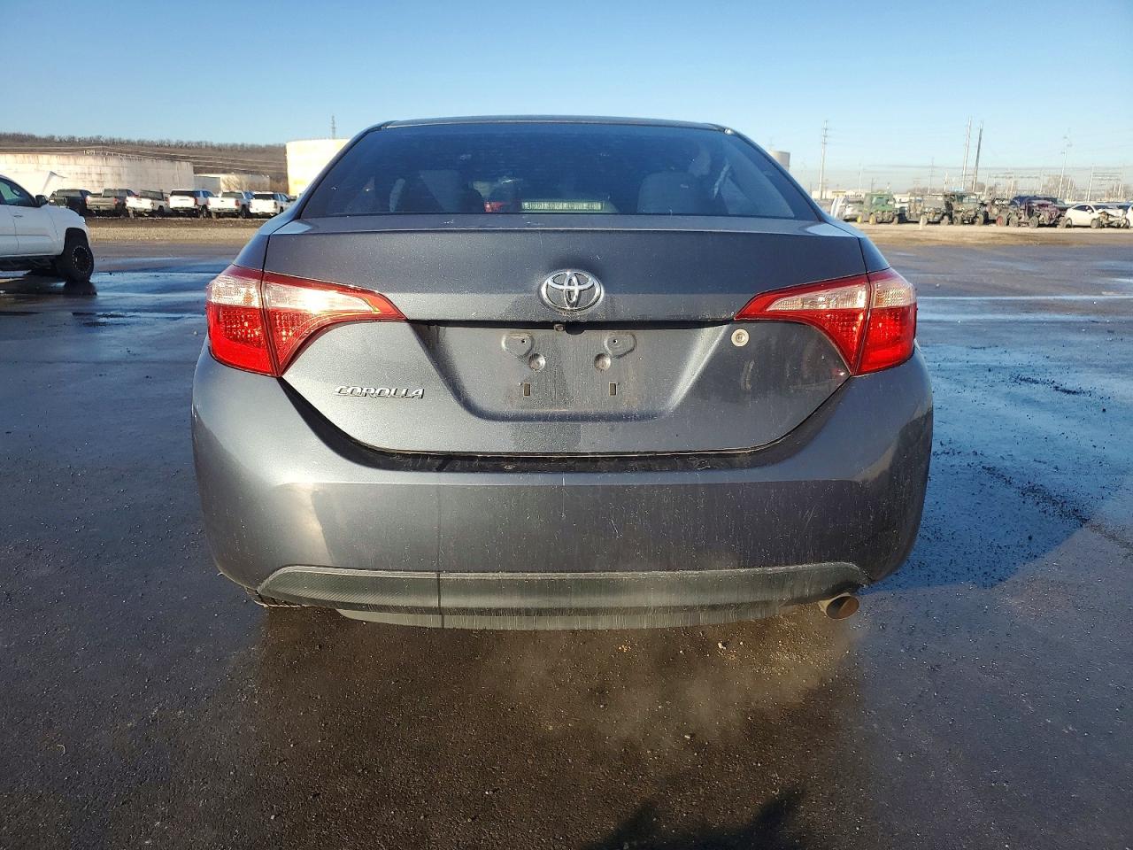 2017 TOYOTA COROLLA L photo 11