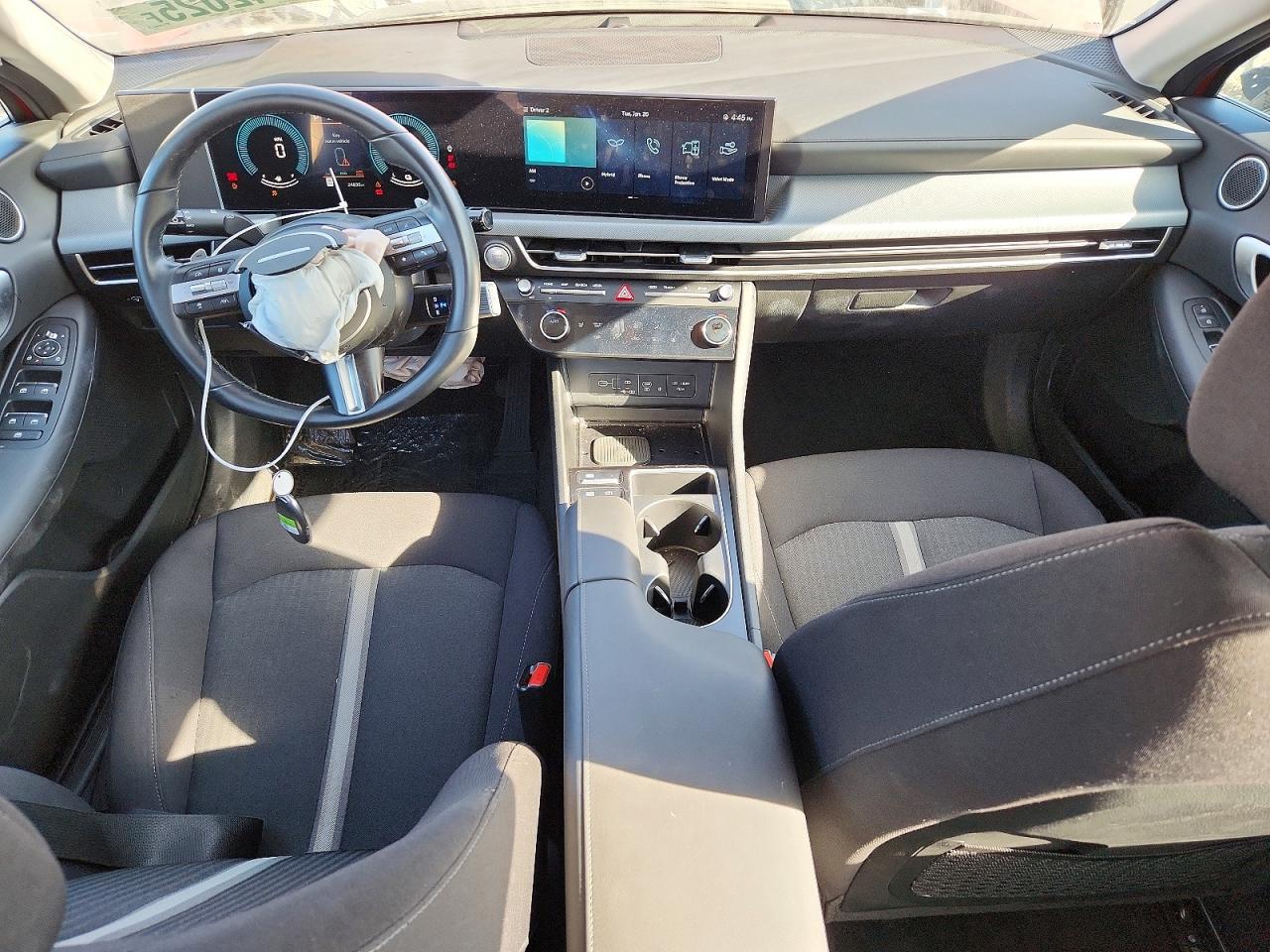 2025 HYUNDAI SONATA HYBRID photo 8