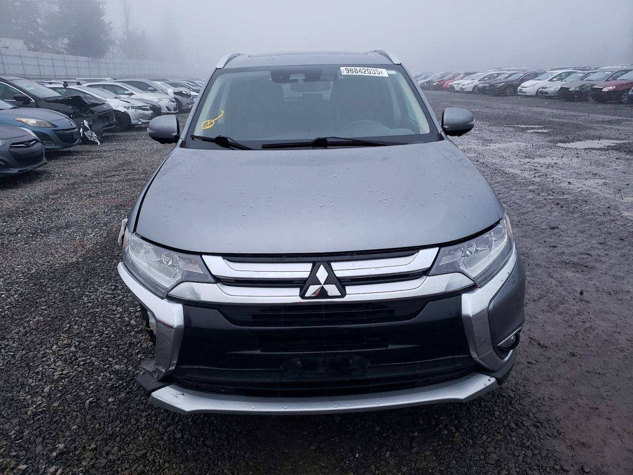 2017 MITSUBISHI OUTLANDER SE photo 5
