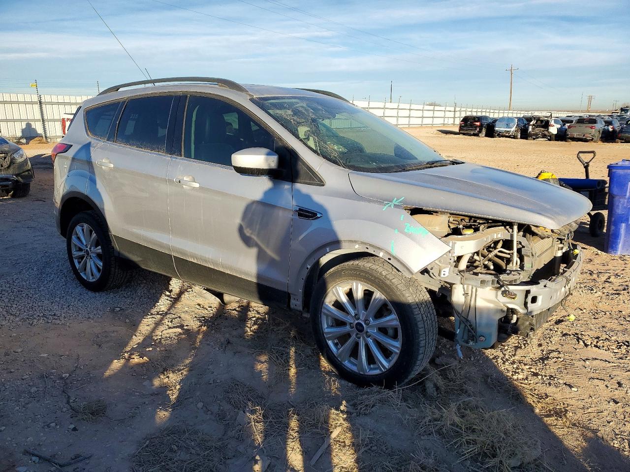 2019 FORD ESCAPE SEL photo 4