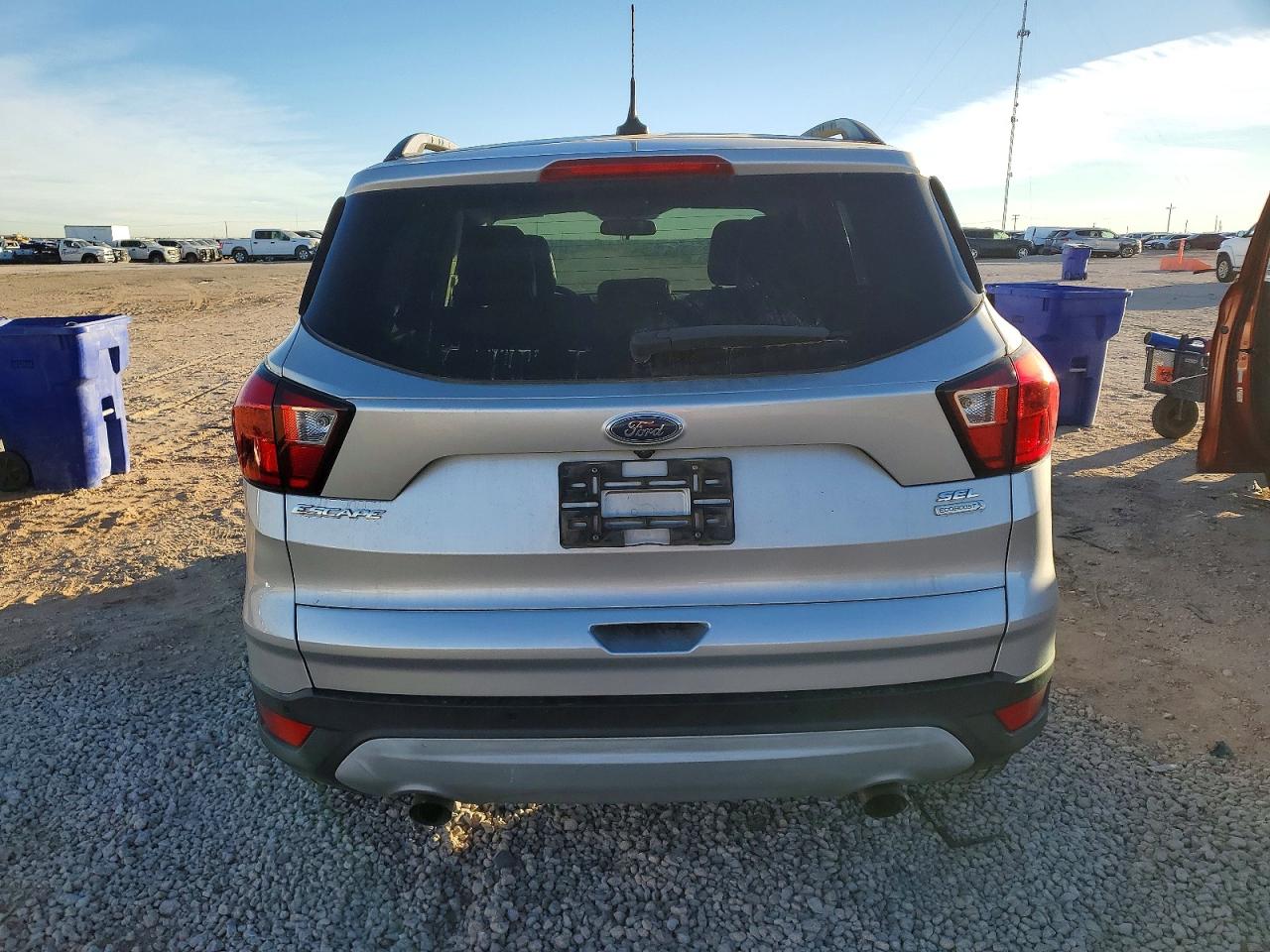 2019 FORD ESCAPE SEL photo 6