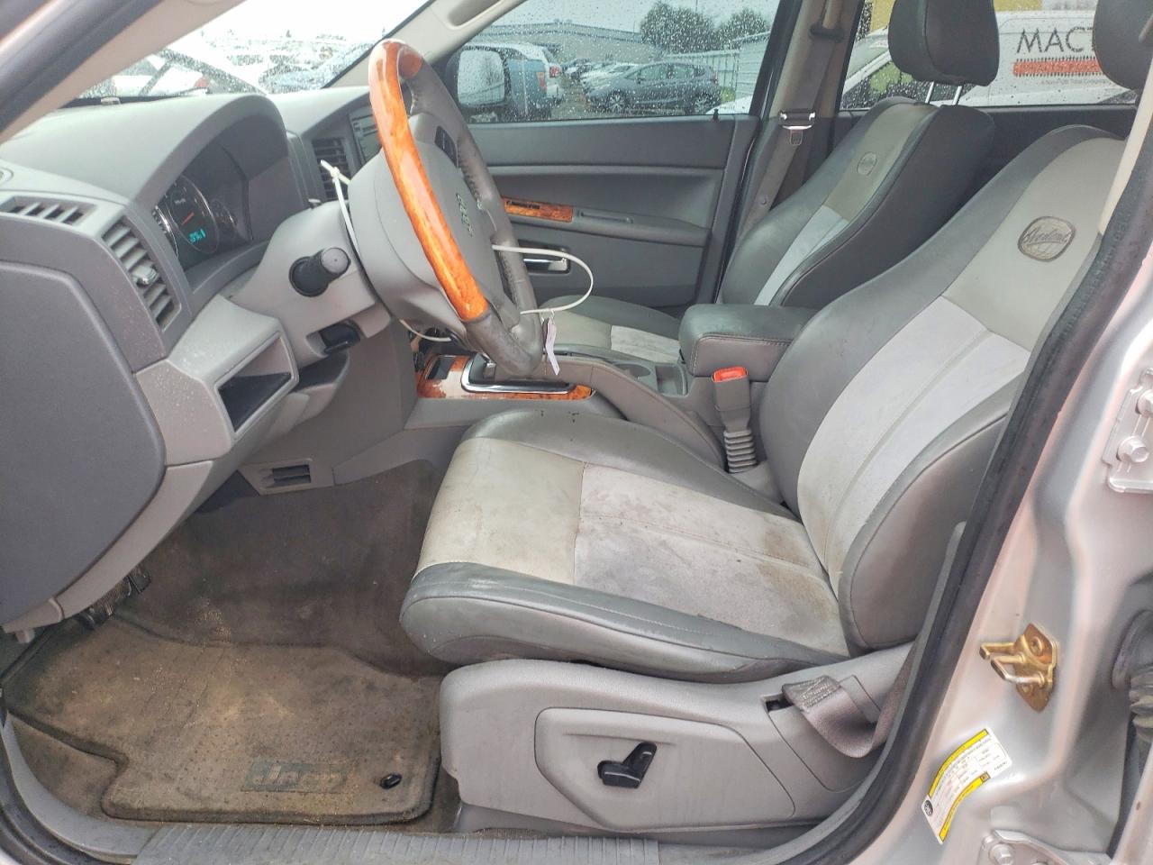 2007 JEEP GRAND CHEROKEE OVERLAND photo 13
