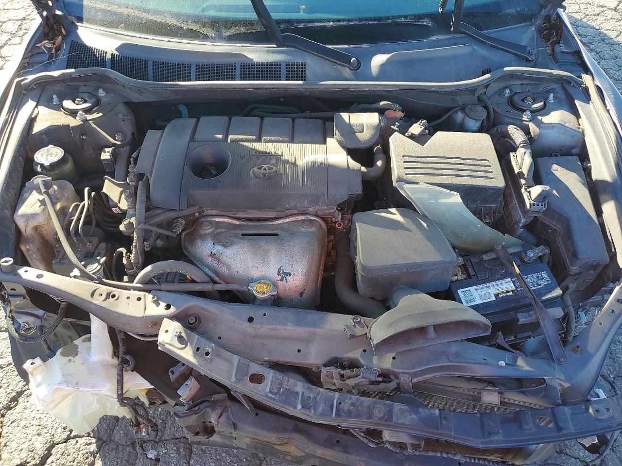 2011 TOYOTA CAMRY LE photo 11