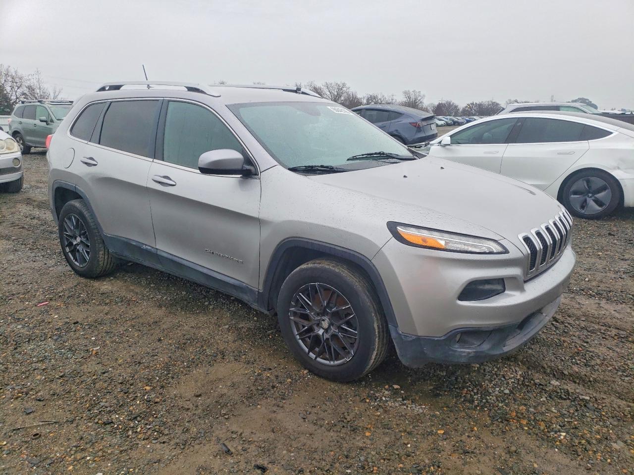 2018 JEEP CHEROKEE LATITUDE photo 4